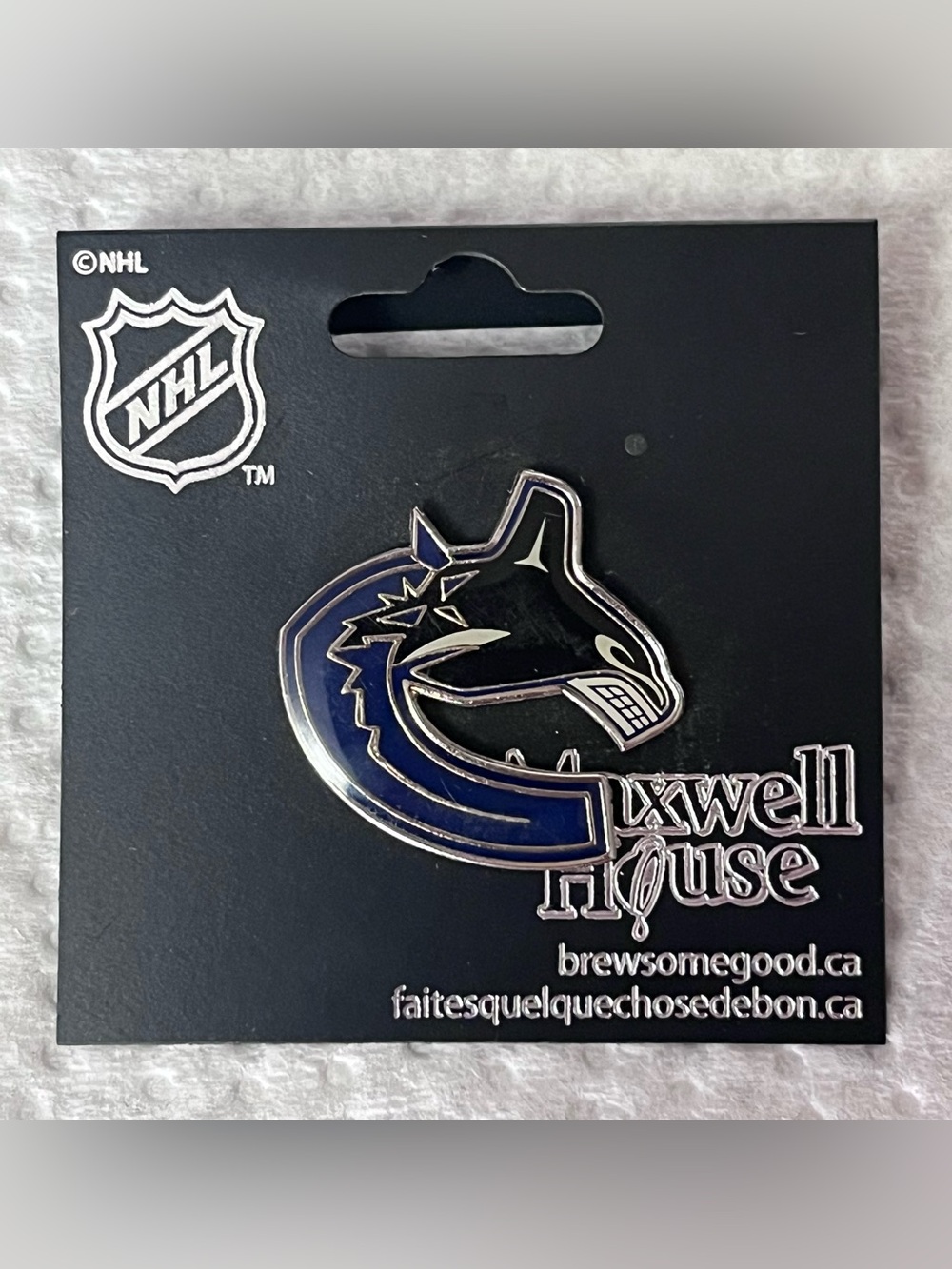 NHL Vancouver Canucks Logo Pin